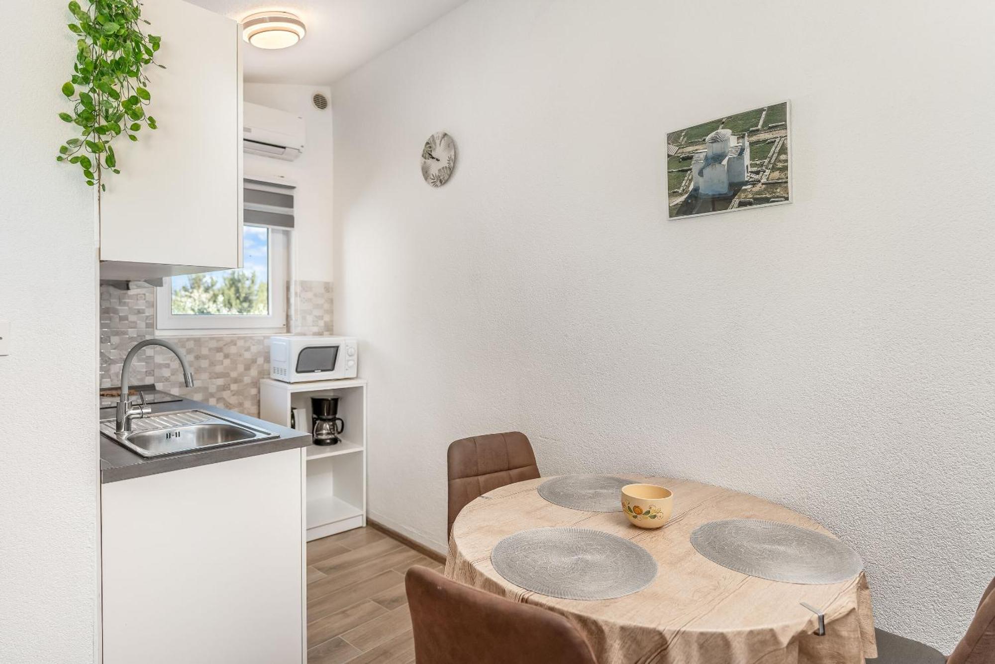 Apartments Kuzma - Afordable Nin Extérieur photo